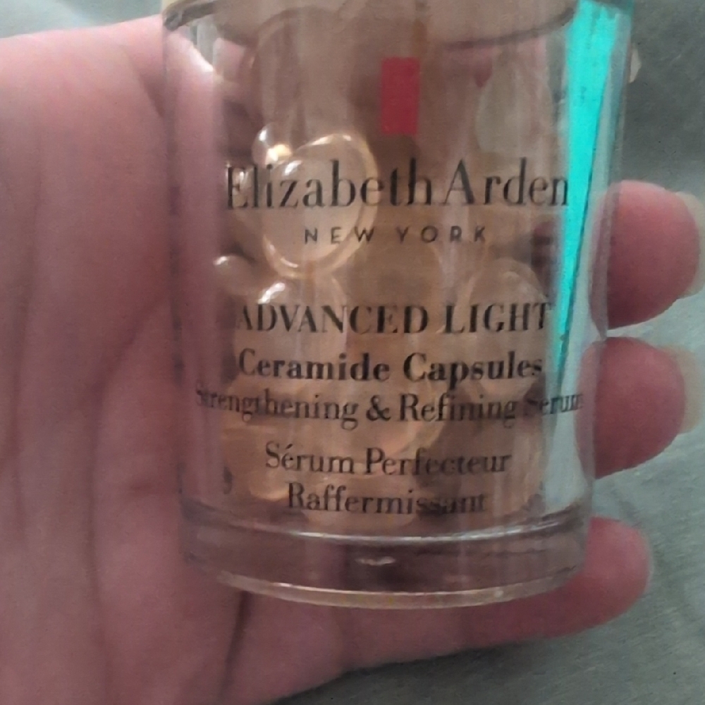 Elizabeth Arden Advanced Light Ceramide Capsules 30 Count